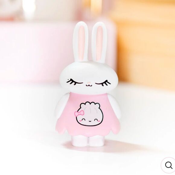 SIMPLY GILDED Vinyl plastic bunny figurine NEW - Picture 1 of 5